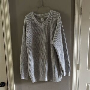 L.L. Bean Men's Ribbed Crewneck Sweater in Light Gray